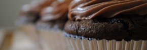 chocolate-banana-cupcakes