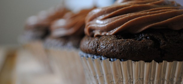 chocolate-banana-cupcakes
